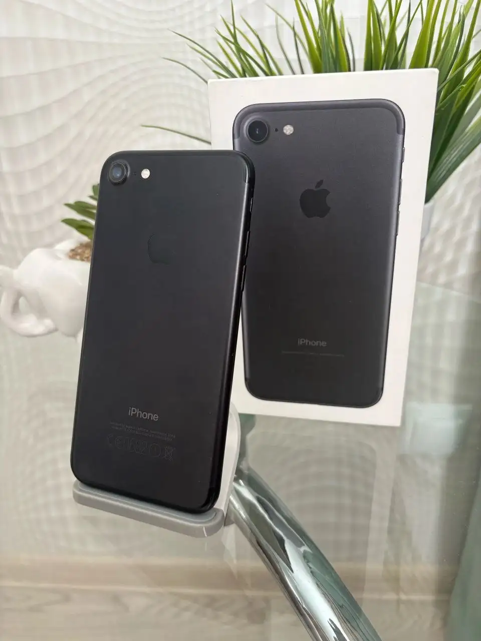 Apple iPhone 7 32GB Black - Электроника в Оренбург