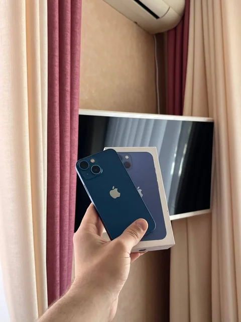 Продам iPhone 13 Mini 128GB Blue - Смартфоны и аксессуары в Оренбург
