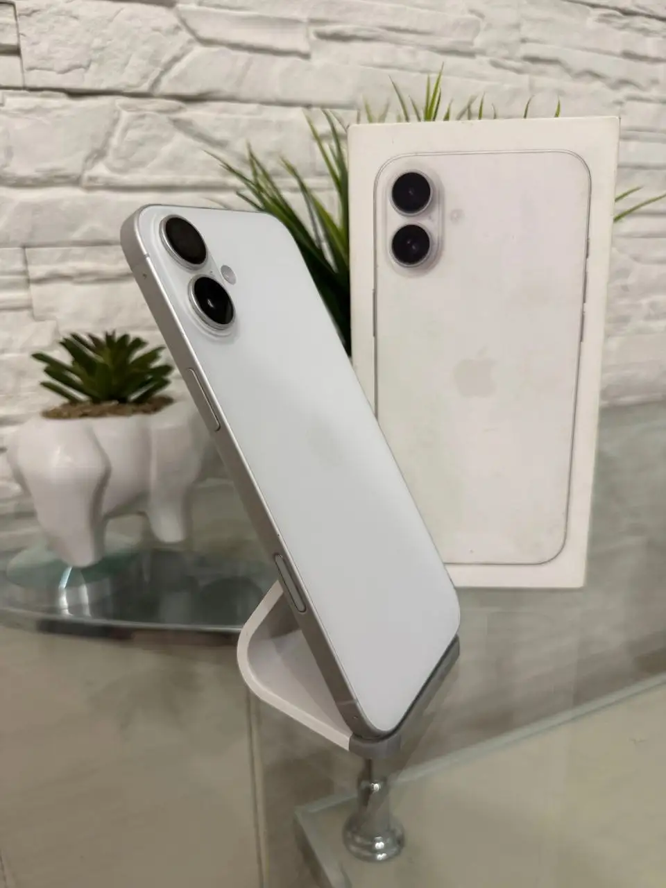 iPhone 16 Plus Max 128GB White в отличном состоянии - Смартфоны (Электроника) в Оренбург