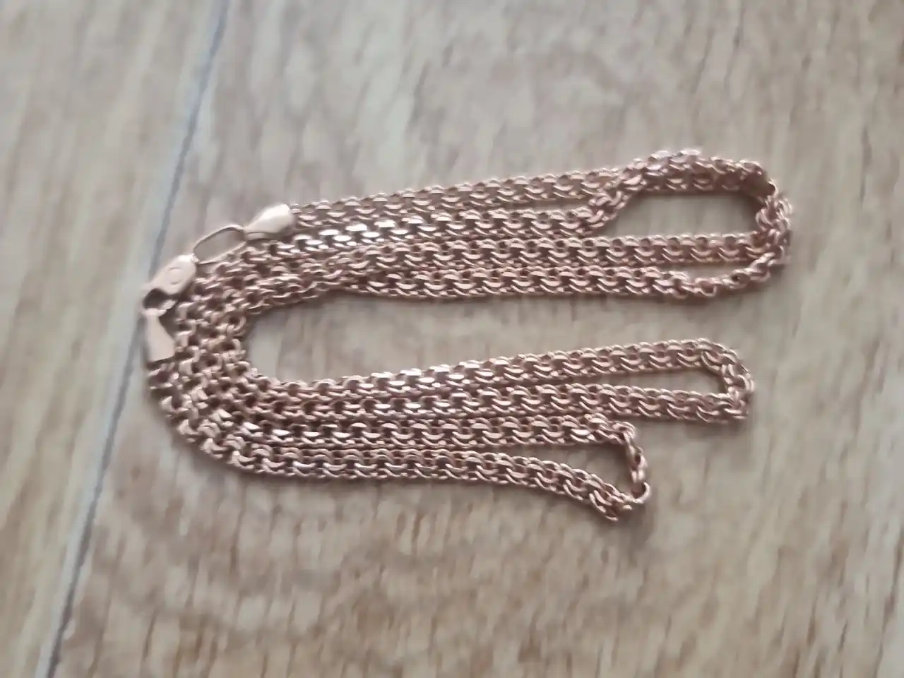 Продам золотую цепочку