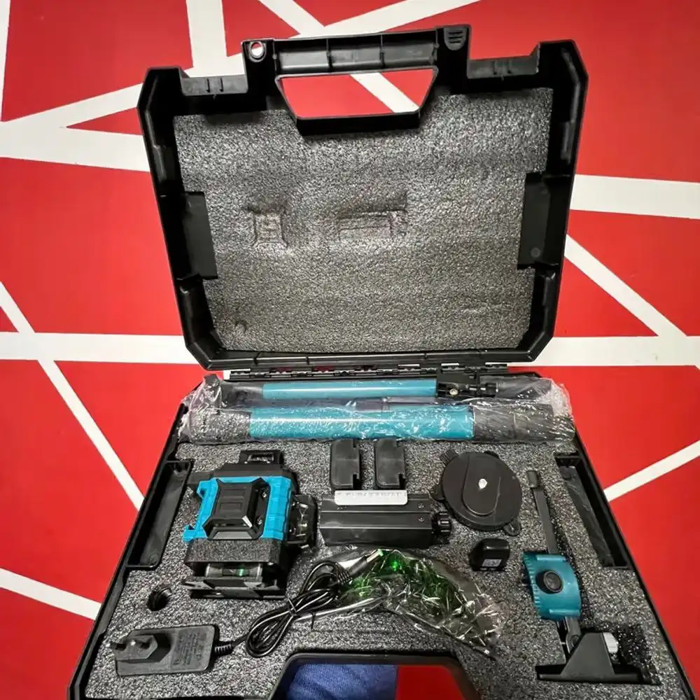 Продам лазерный уровень со штативом