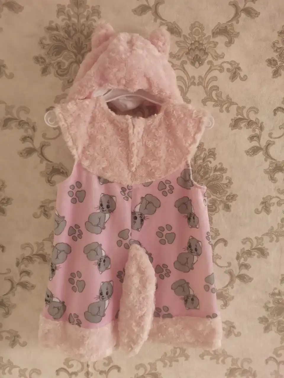 Продам новогодний костюм "Кошечки" для девочки