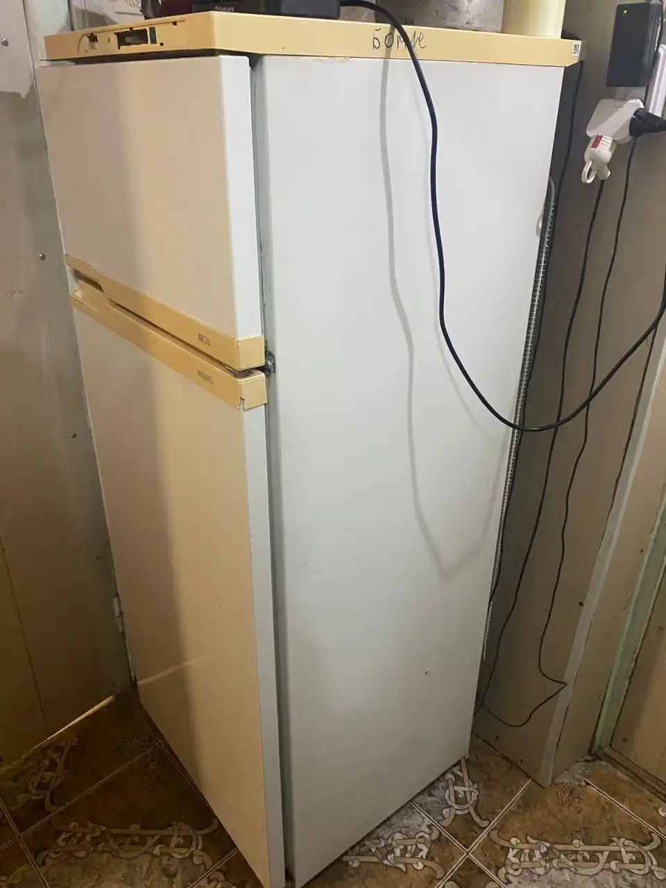 Продам холодильник бу