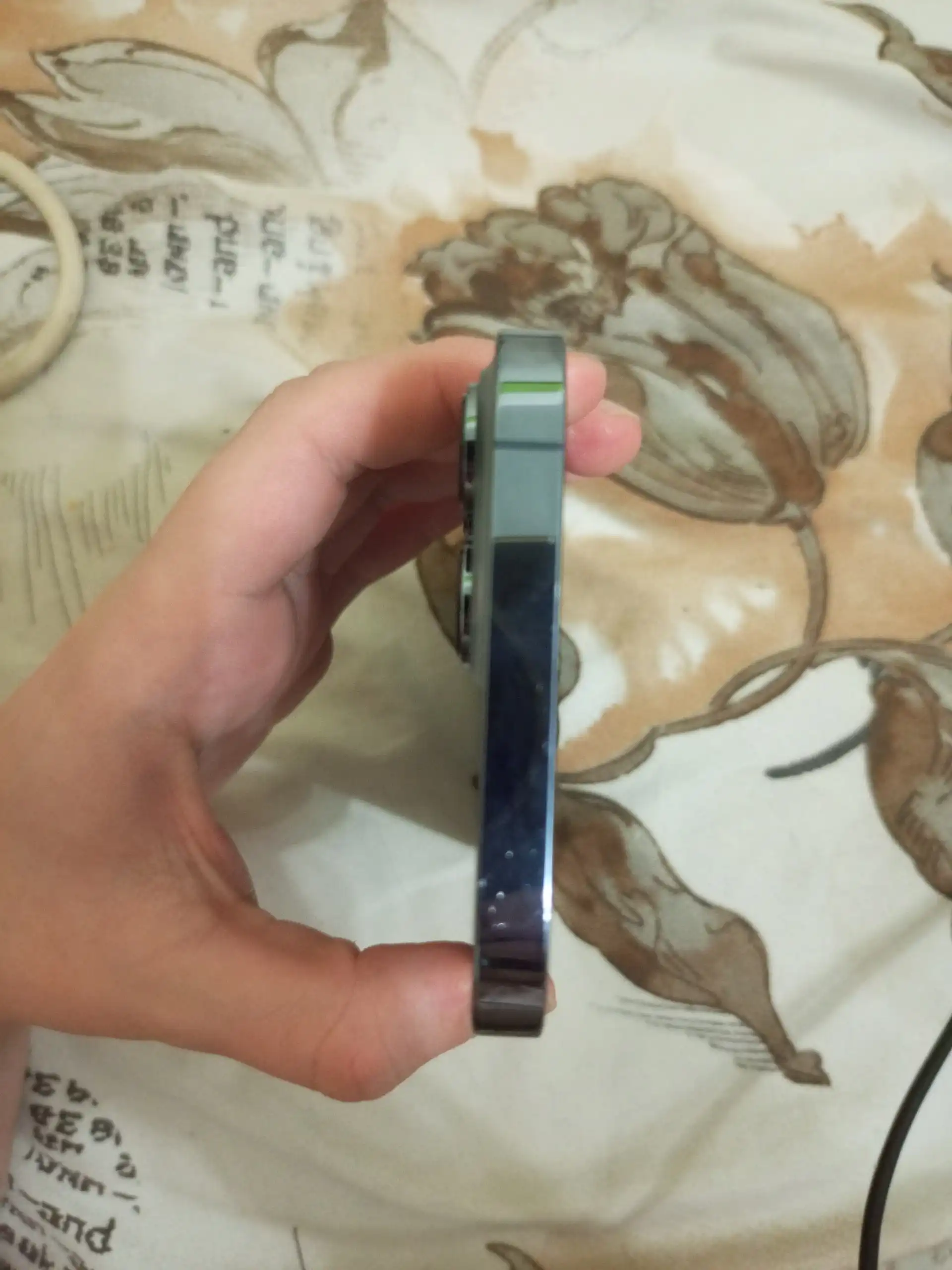 Продам iPhone 13 Pro Max 256 ГБ голубой - Телефоны (Электроника) в Тюмень