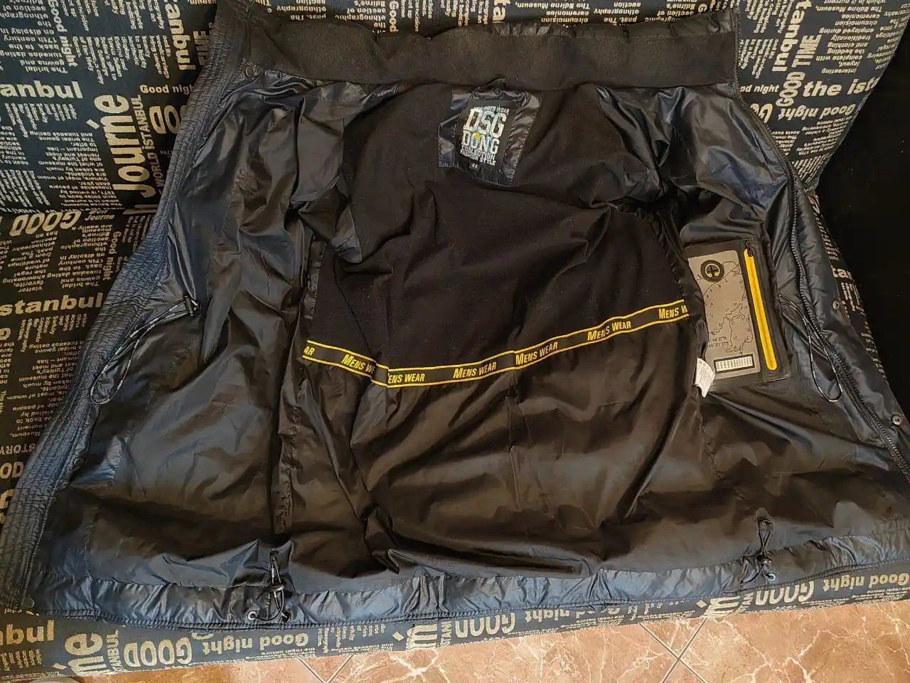 Пуховик на 9-12 лет