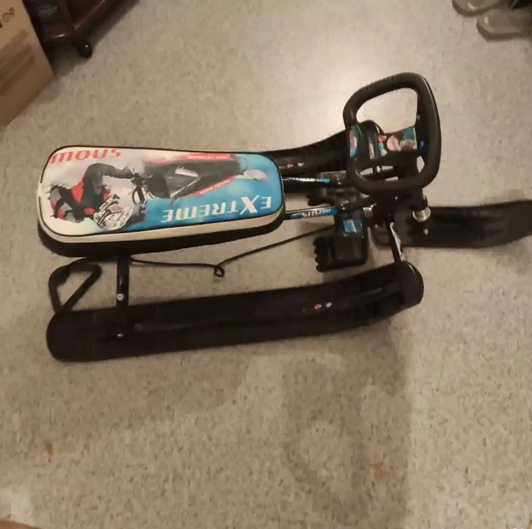 Продам снегокат в отличном состоянии - Хобби и отдых в Тюмень