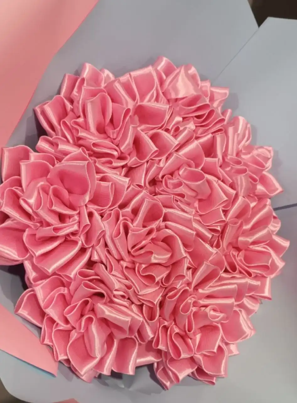 Букеты цветов из атласной ленты