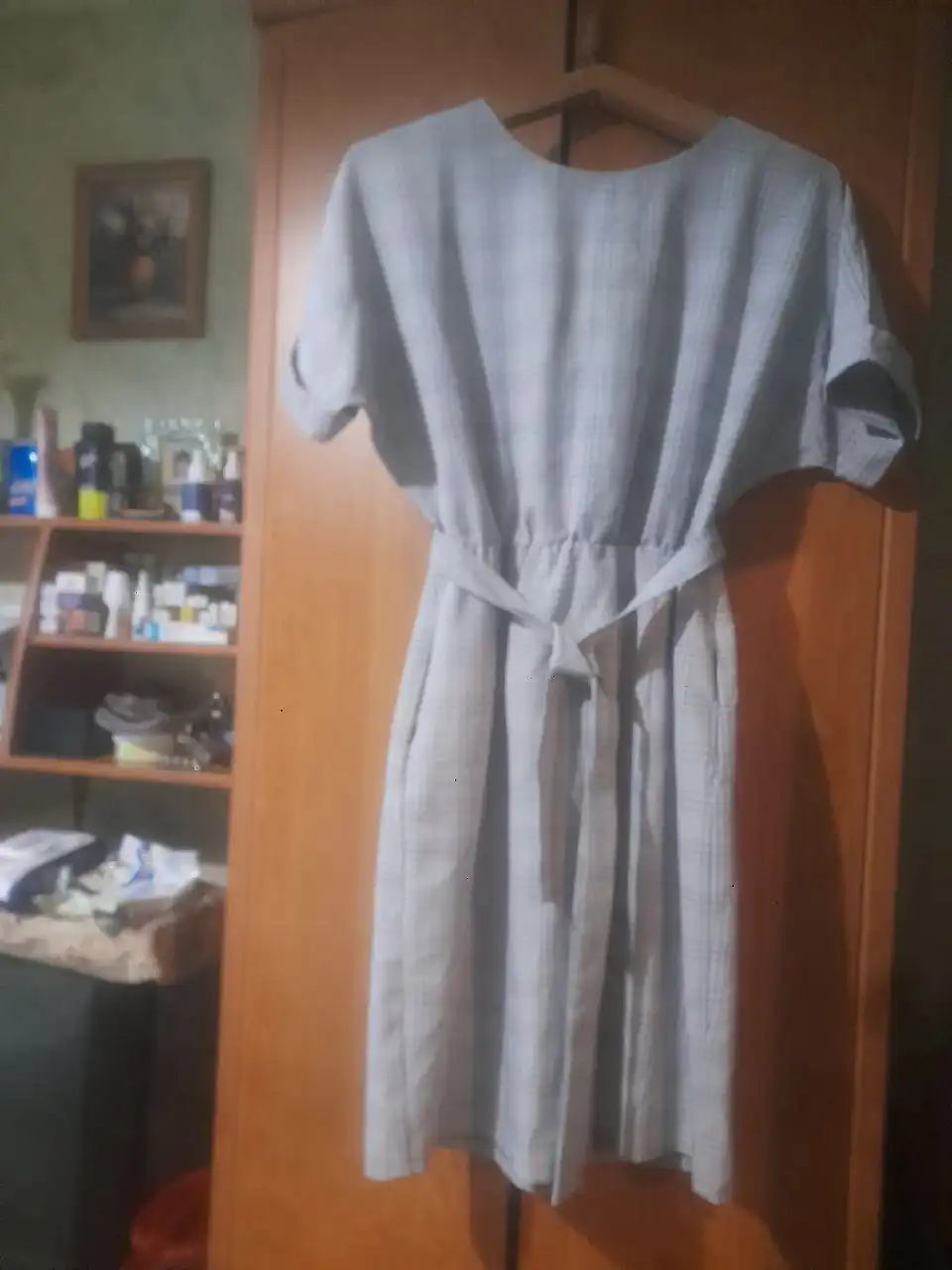 Женское платье размер 40 с карманами