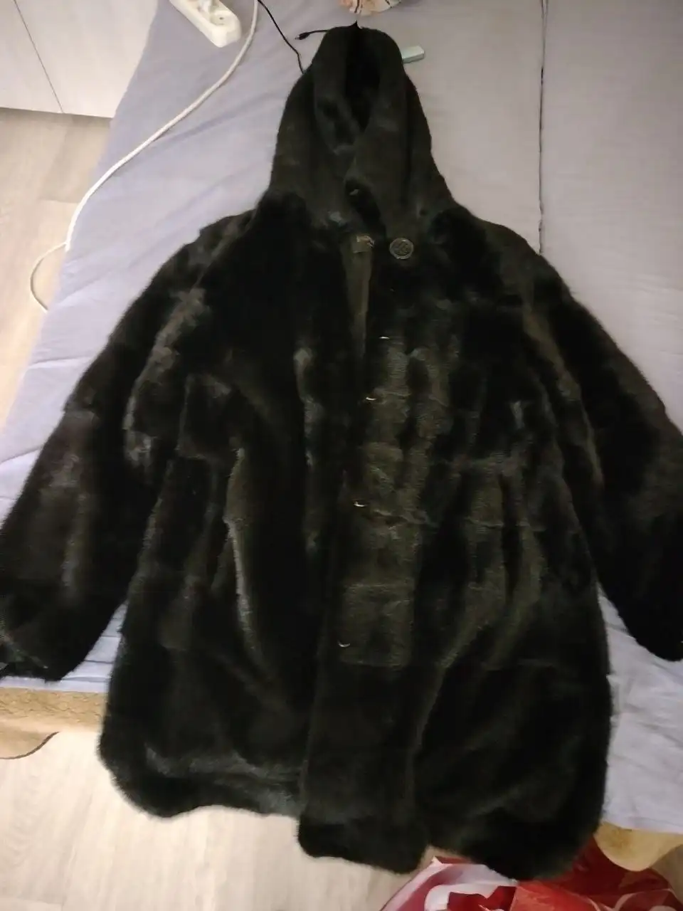 Продам шубу из натуральной норки размер 46-48