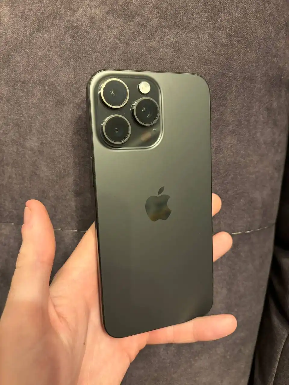 Продам iPhone 15 Pro Max 256 ГБ