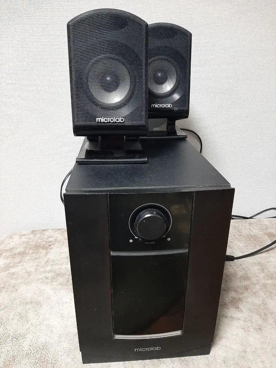 Саб с колонками