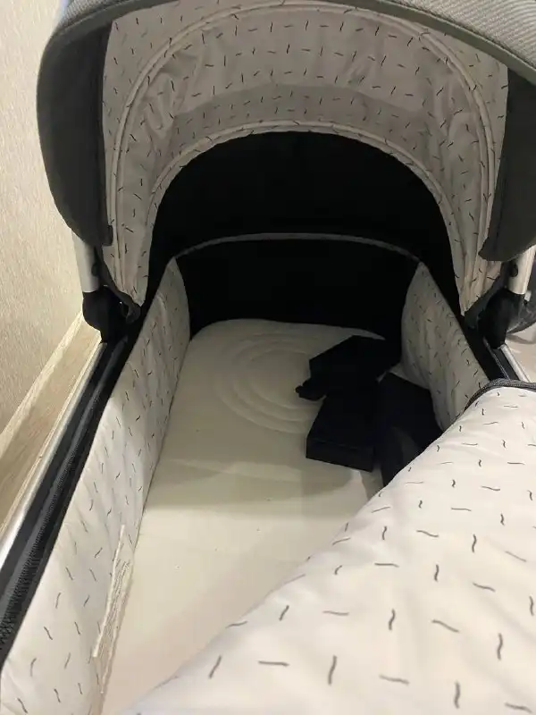 Продам коляску Mowbaby 2в1 - Коляски (Товары для детей) в Тюмень