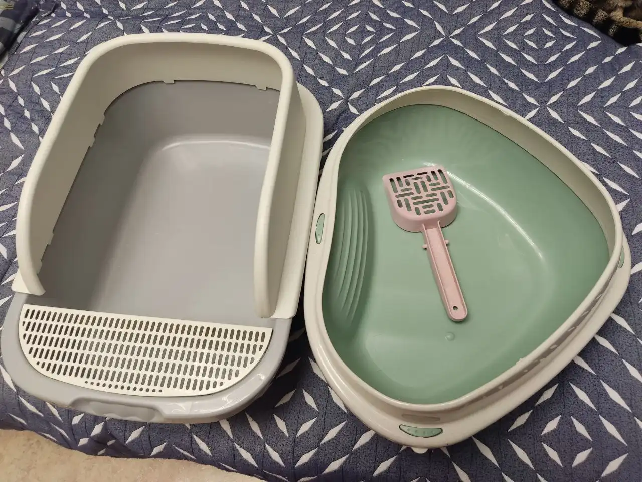 Отдам лотки с совком - Барахолка в Тюмень