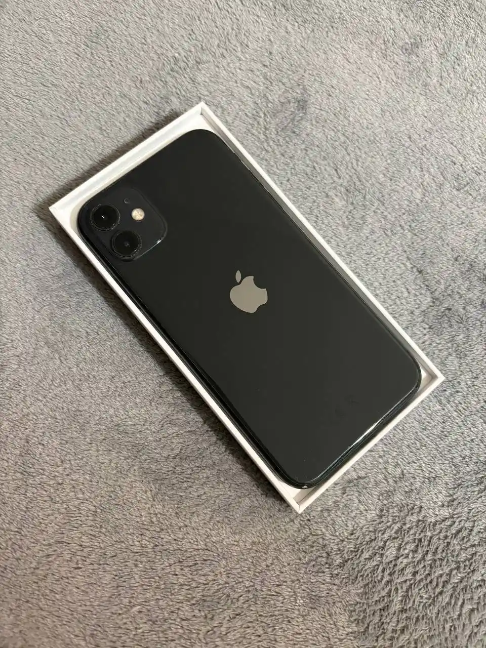 Продам iPhone 11