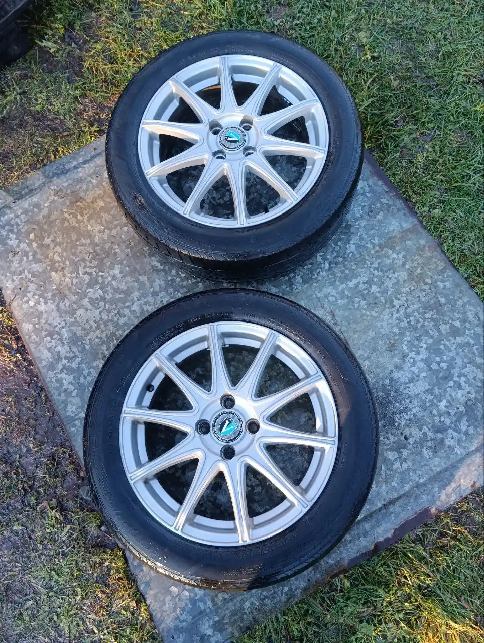 Продам диски с резиной