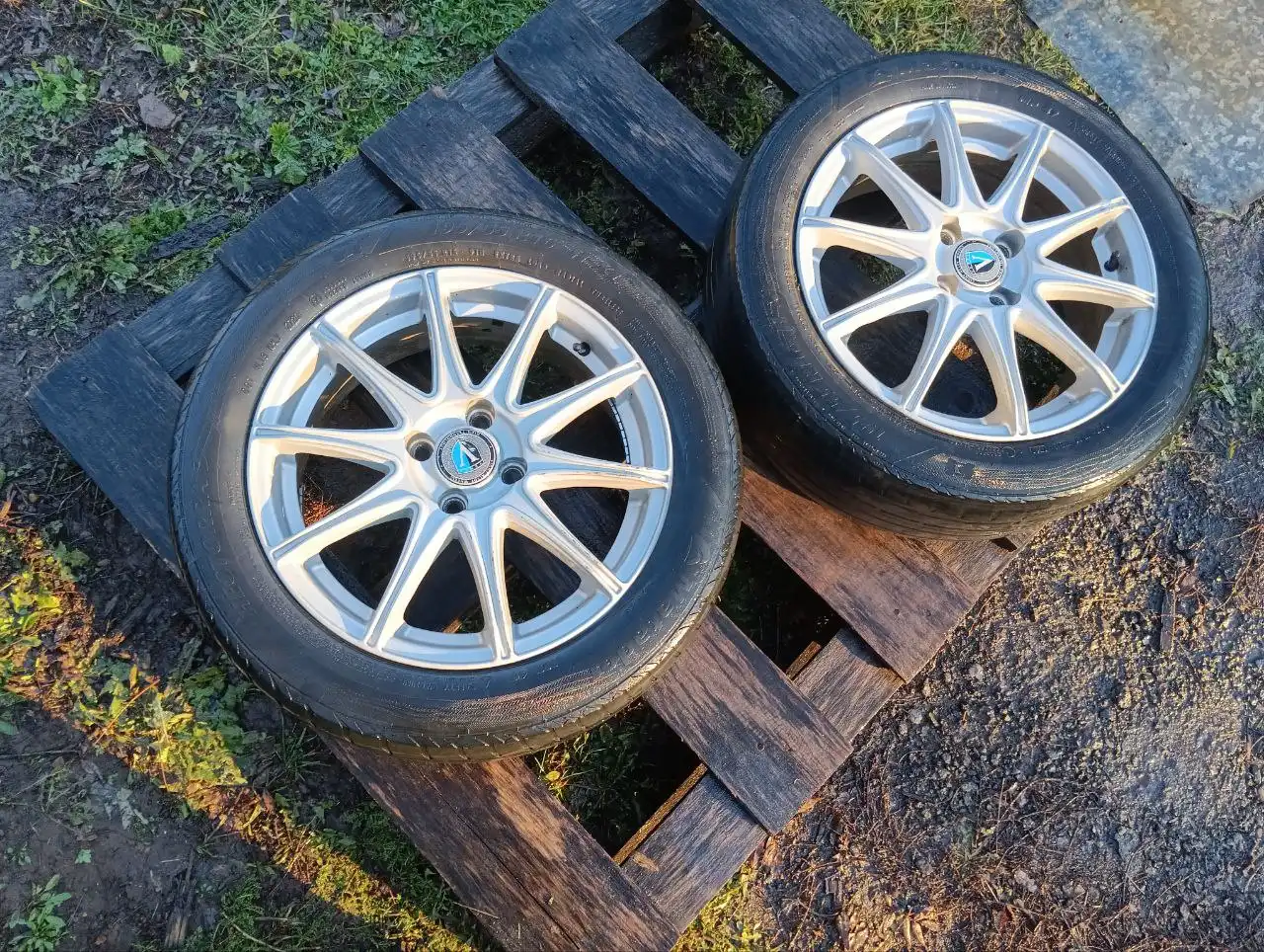 Продам диски с резиной