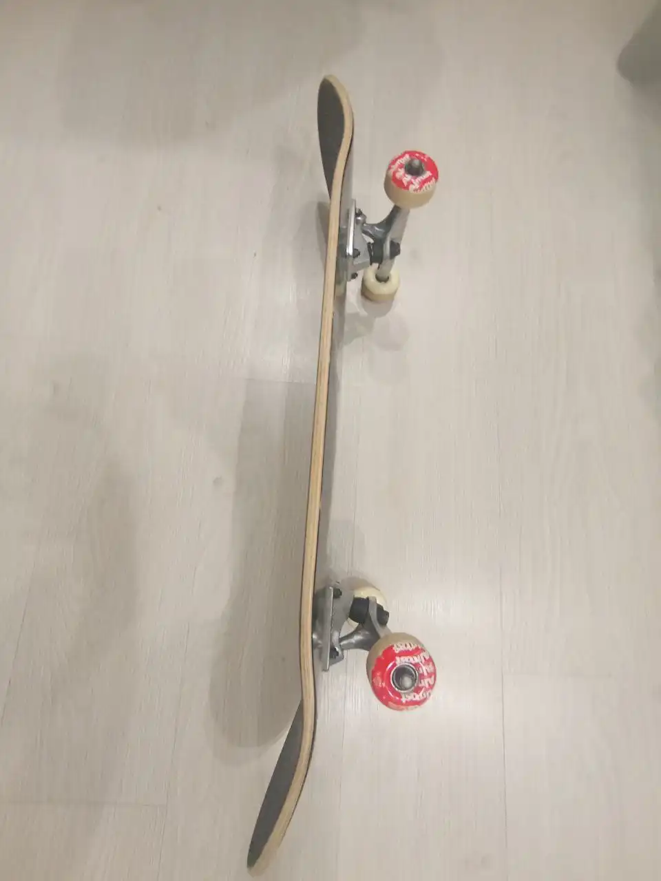 Продаю скейтборд