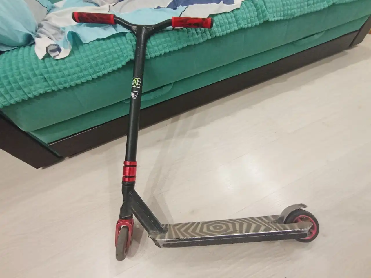 Продажа скейтборда и трюкового самоката