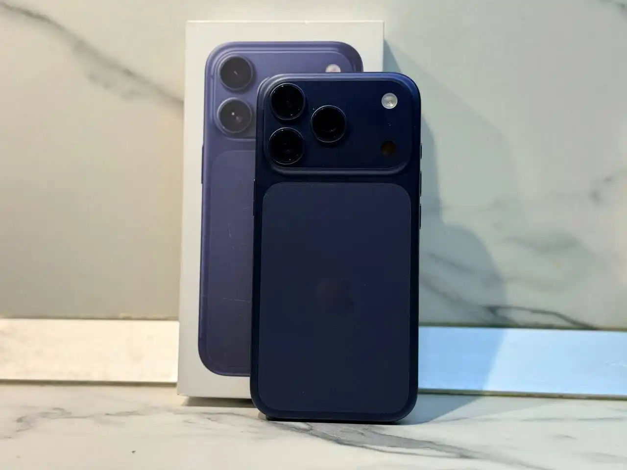 Продажа iPhone 17 Pro 256GB