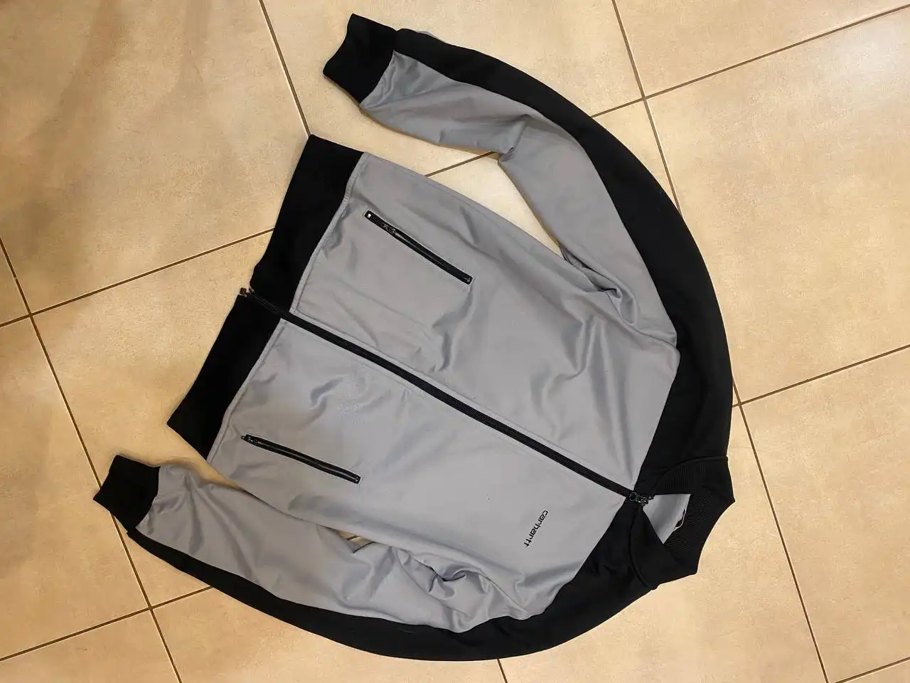 Продам олимпийку Carhartt оригинал