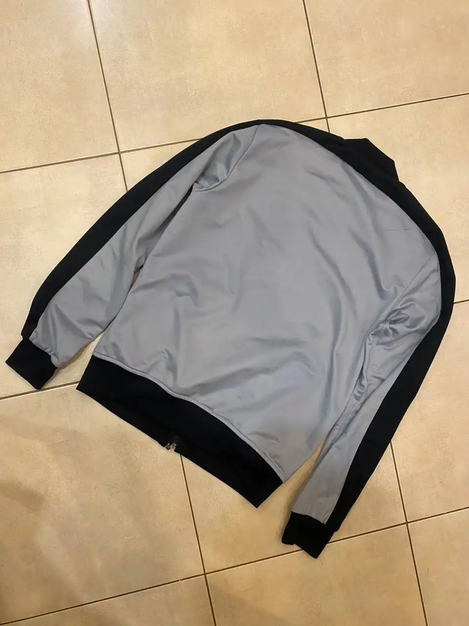 Продам олимпийку Carhartt оригинал