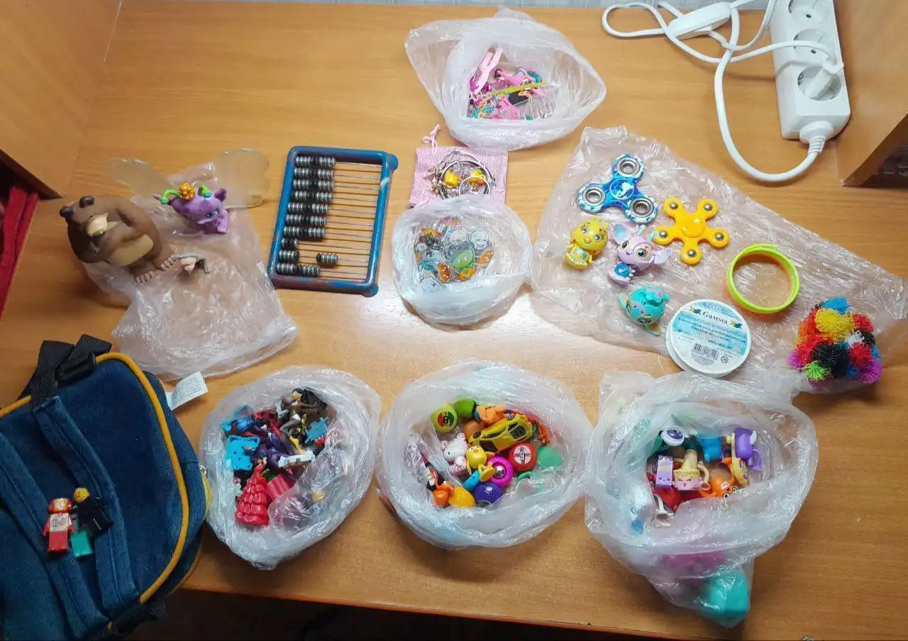 Продажа старых игрушек