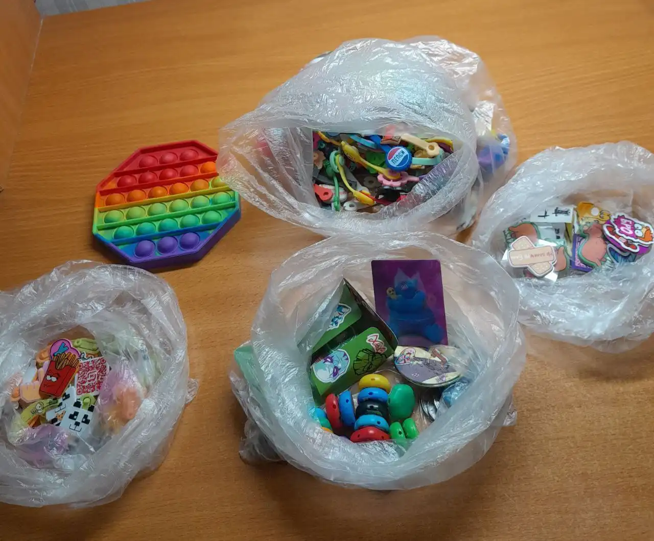 Продажа старых игрушек