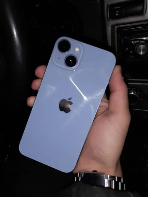 Продам iPhone 14 в защите с аккумулятором 87% - Электроника в Пермь