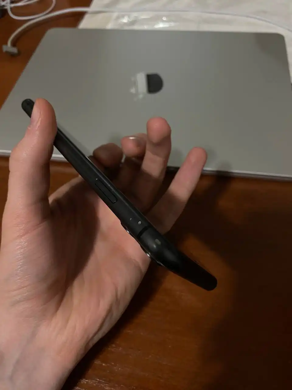 iPhone 11 с аккумулятором 66%, в родной упаковке