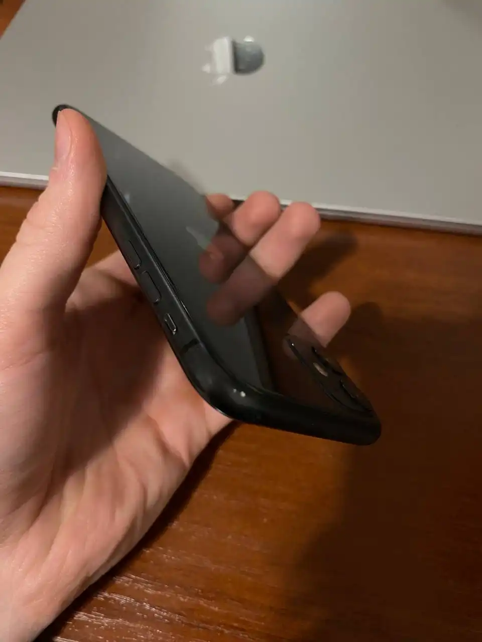 iPhone 11 с аккумулятором 66%, в родной упаковке