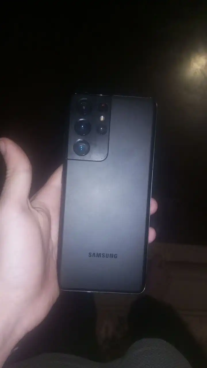 Продам Samsung Galaxy S21 Ultra 12/256 5G