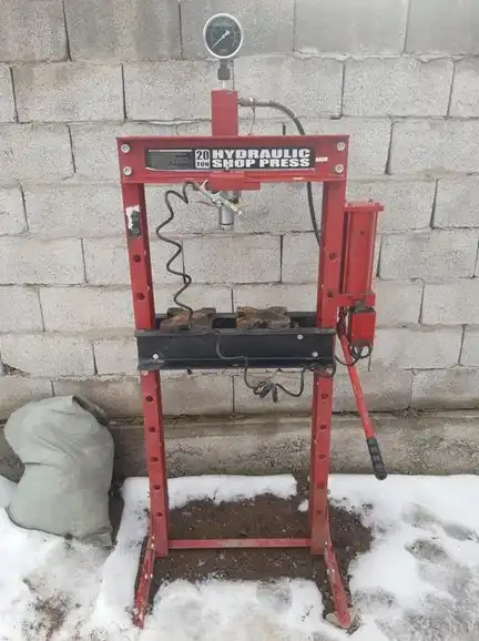 Продам 20 тонн