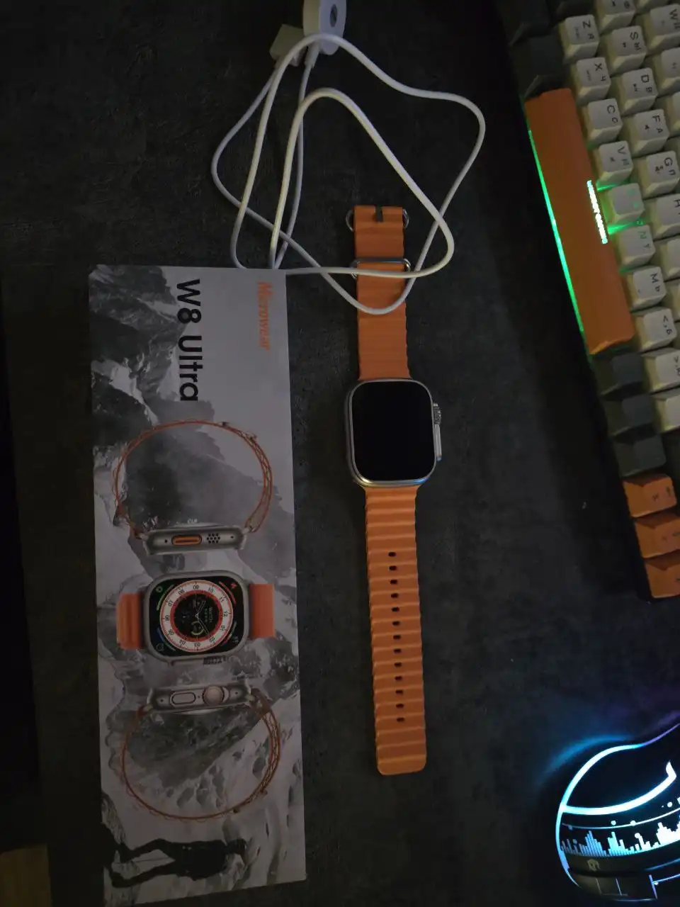 Продам Apple Watch Ultra 8 с комплектом