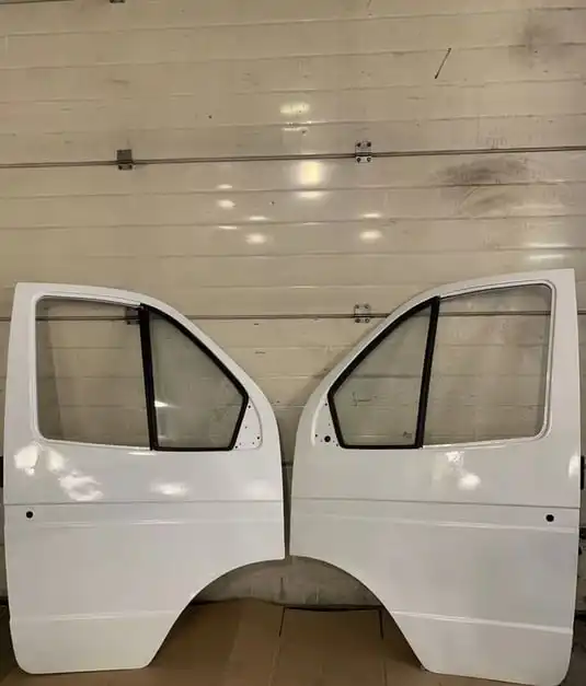 Продам двери на Газель