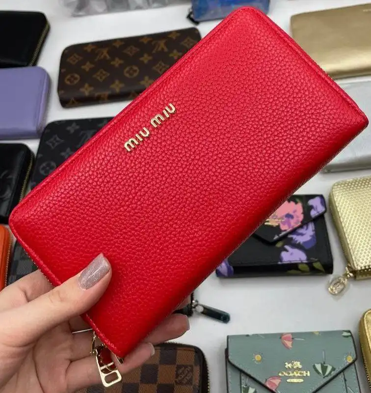 Продам новые кошельки из премиум эко кожи