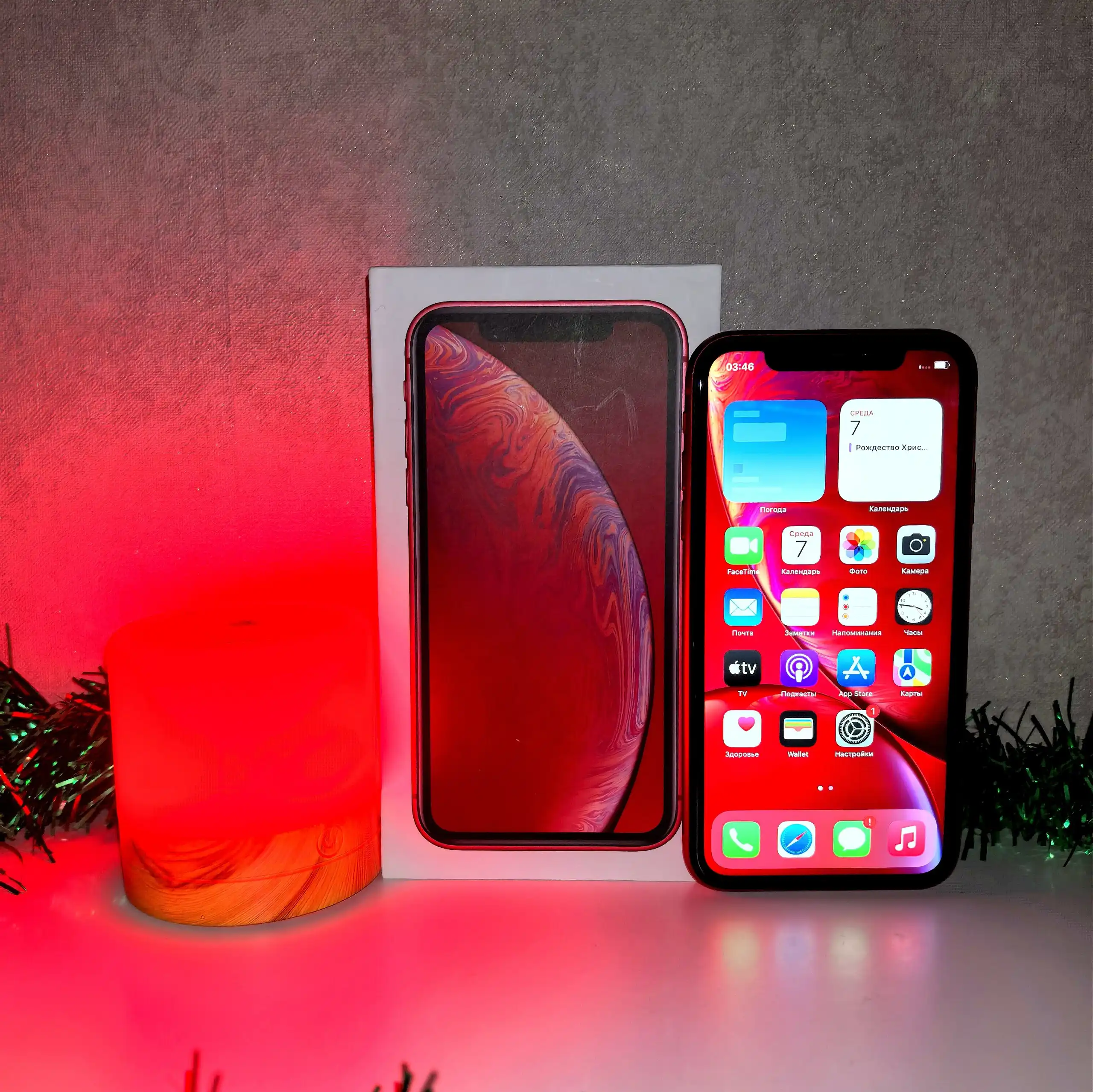 Продам iPhone XR 64gb Red
