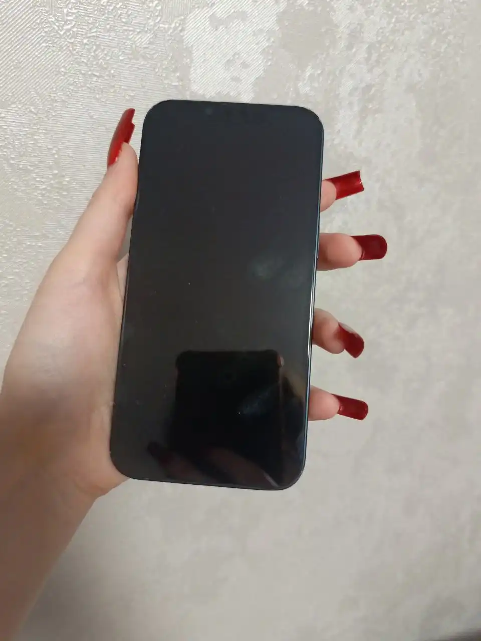 IPhone 13/128гб цвет midnight в хорошем состоянии