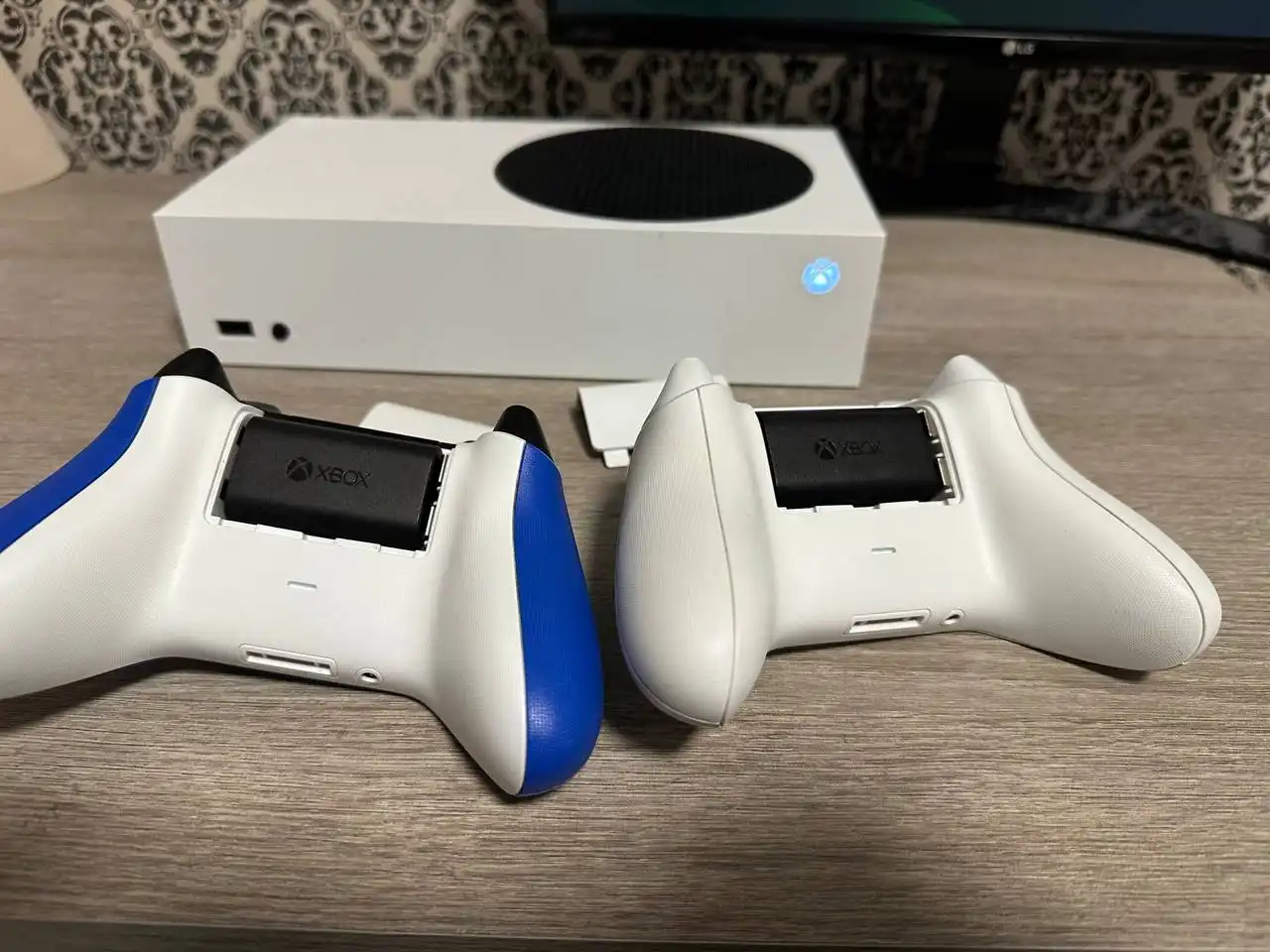 Xbox Series S 512GB с играми