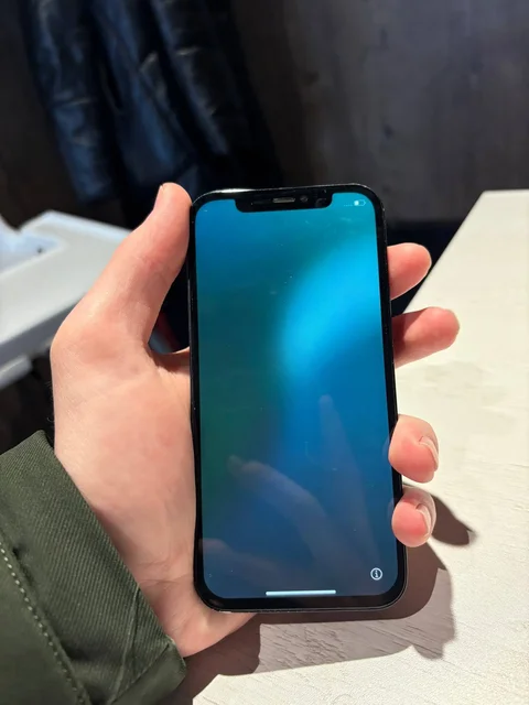 Продам смартфон с неисправными кнопками - Смартфоны в Пермь