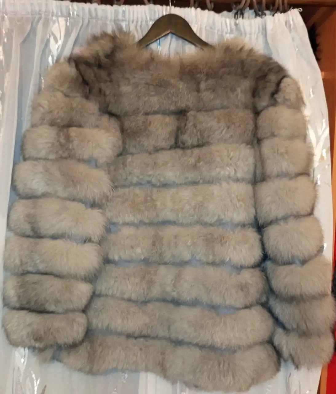 Полушубок песцовый фабричный - Верхняя одежда (Одежда) в Пермь