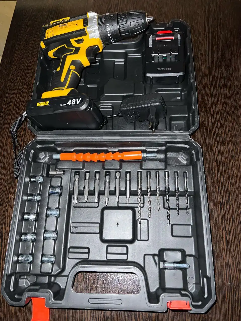 Шуруповёрт в отличном состоянии - Инструменты (Барахолка) в Пермь