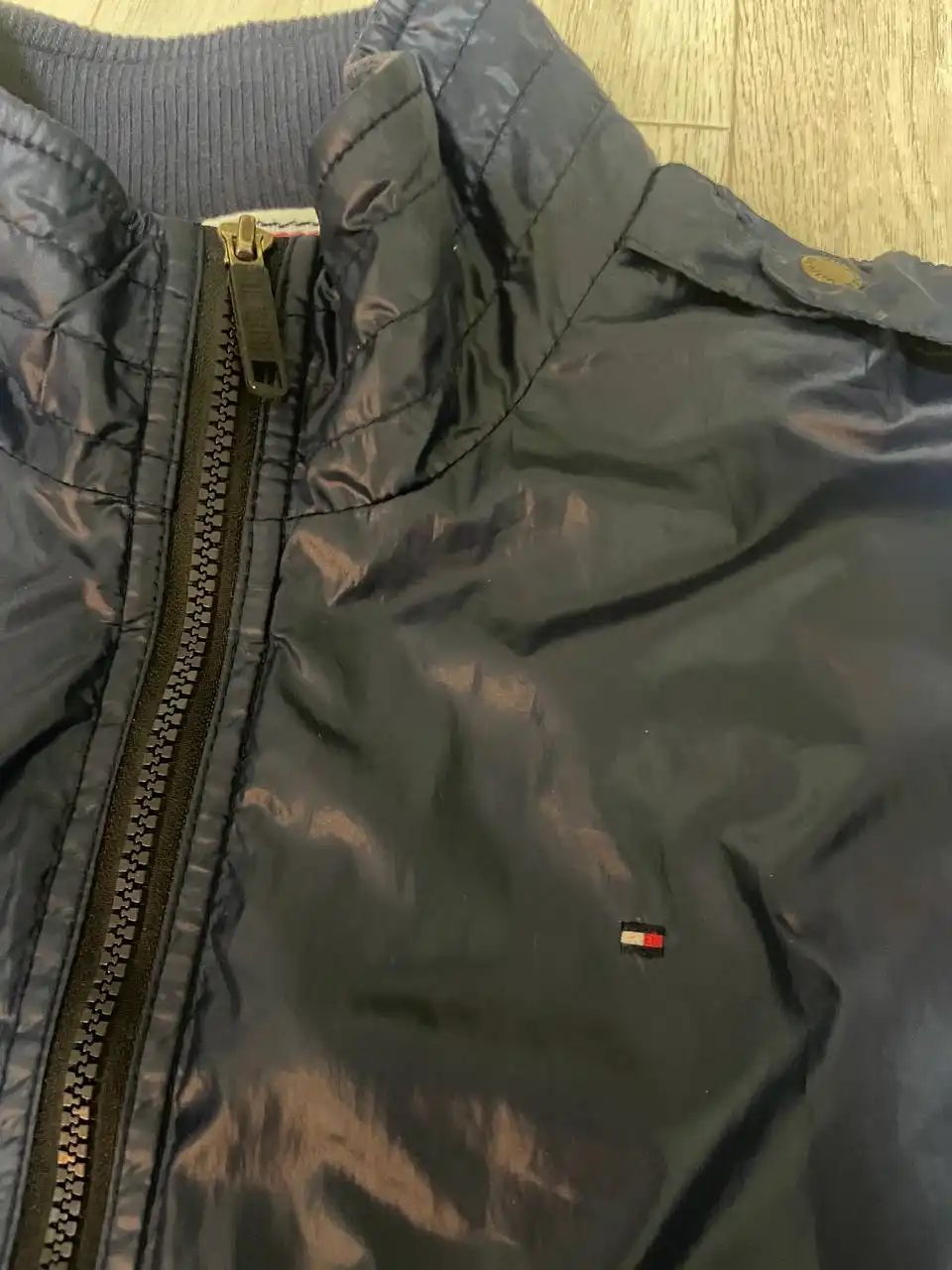 Ветровка Tommy Hilfiger размер M-L - Верхняя одежда (Одежда) в Пермь