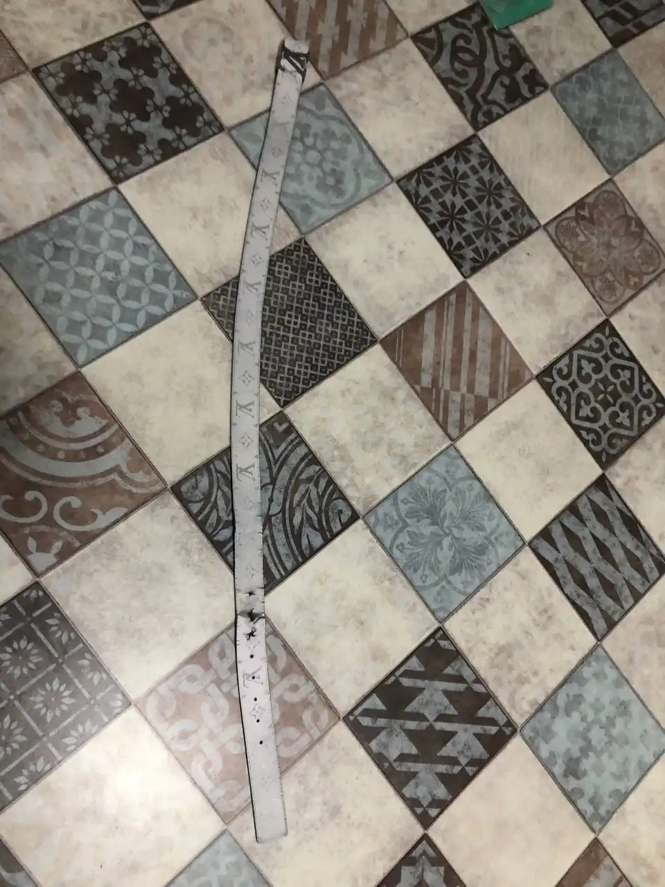 Продажа кепки и ремня - Барахолка в Пермь