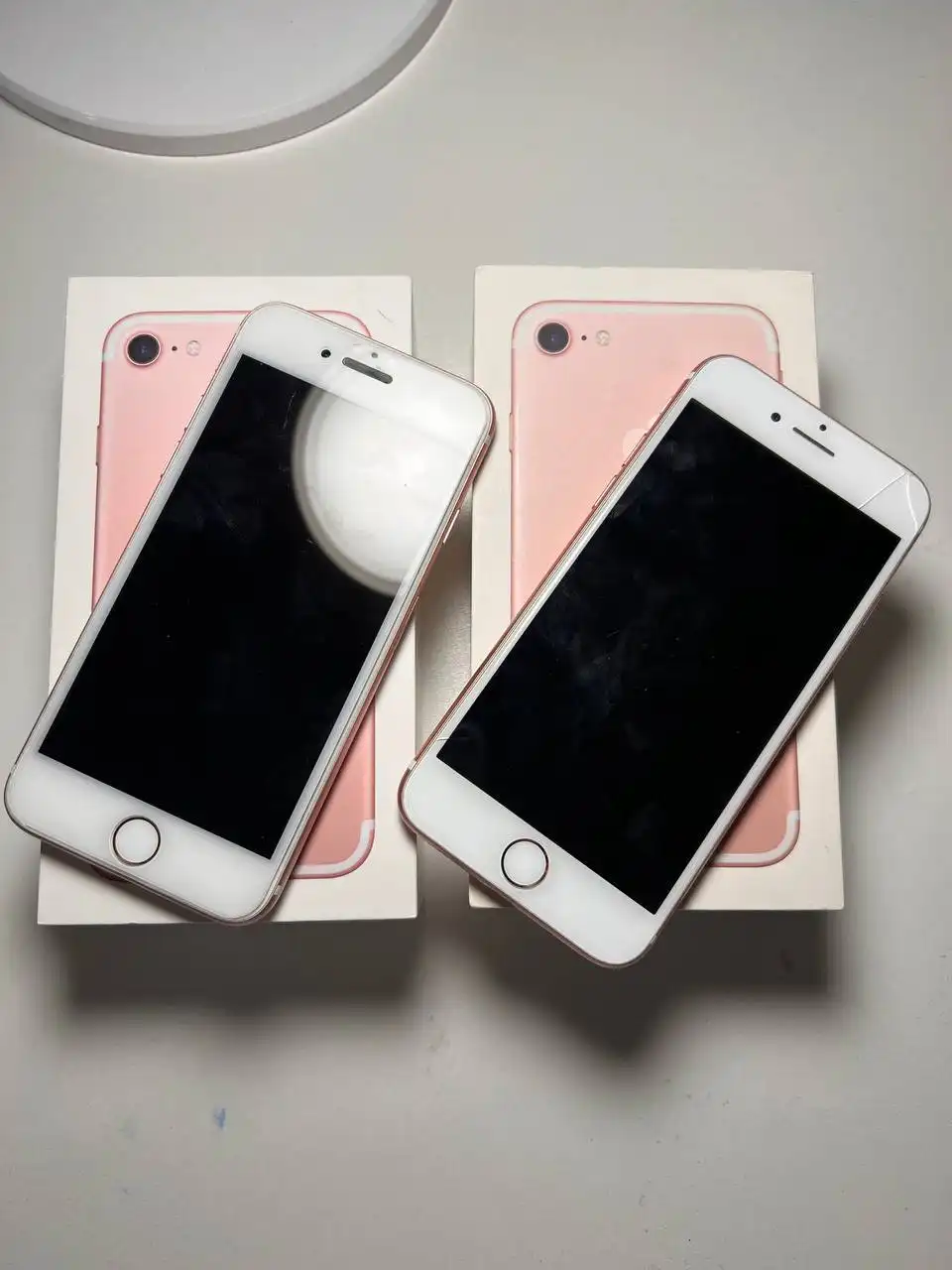 Продажа двух iPhone 7 32gb с разным состоянием - Смартфоны (Электроника) в Пермь