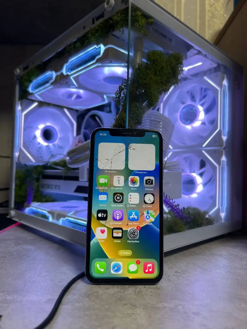 iPhone X 256GB Silver с разбитым дисплеем - Смартфоны (Электроника) в Пермь