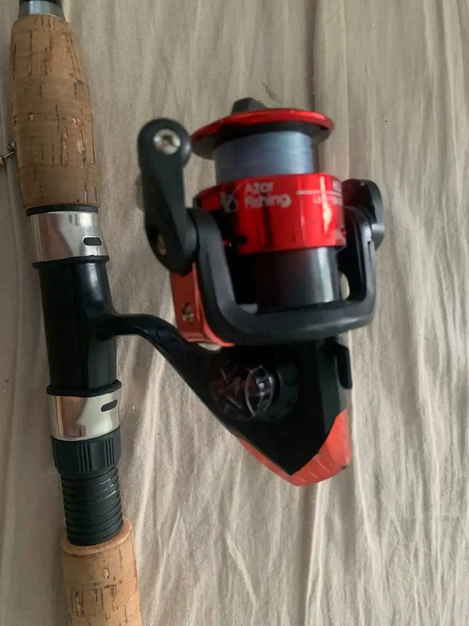 Продам спиннинг 2.1 метр с катушкой и блесной - Рыбалка (Хобби и отдых) в Пермь