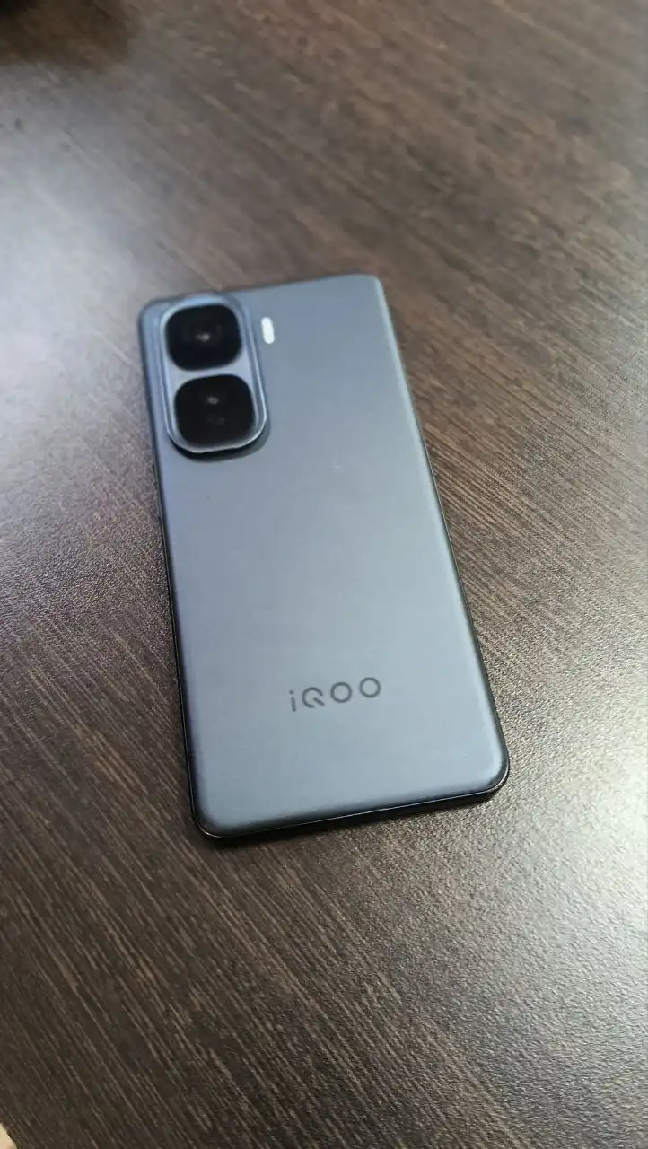 Обмен китайского смартфона iQOO Neo 10 12/256 ГБ - Смартфоны (Электроника) в Пермь