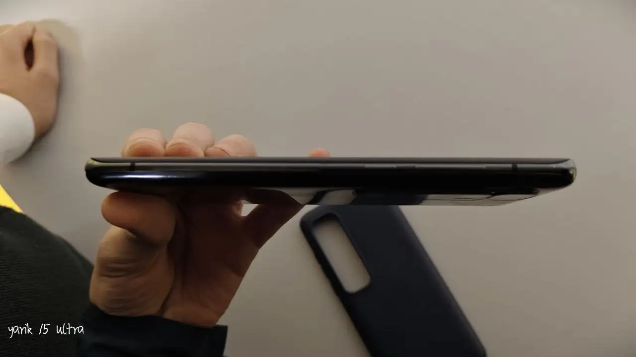 Xiaomi Mi 10 Ultra 256/8 со сколом на крышке - Смартфоны (Электроника) в Пермь