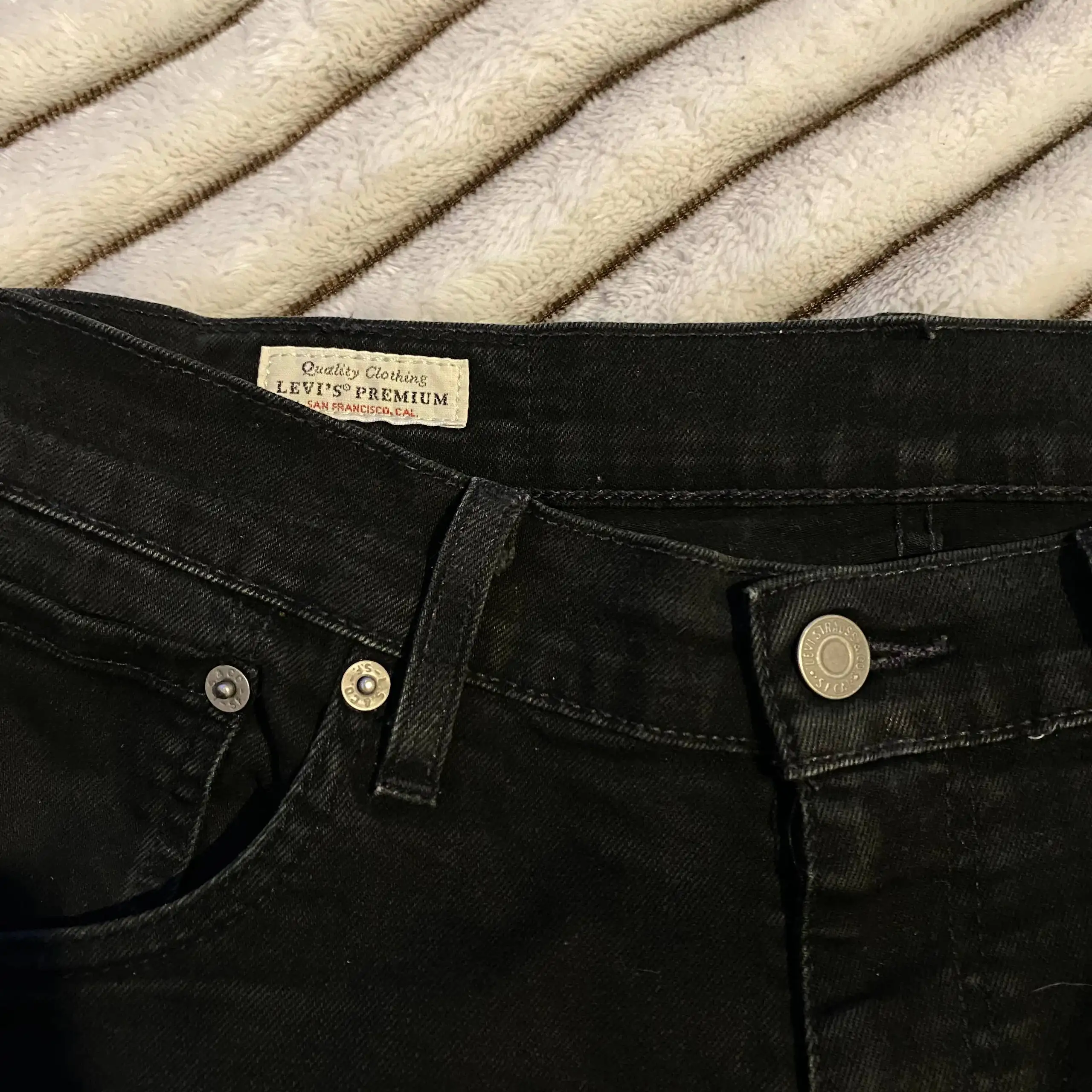 Джинсы Levi's 512 Размер М W34 L32 - Одежда в Пермь
