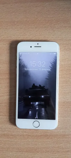 Продам iPhone 6S 32gb в хорошем состоянии - Игровые диски в Пермь